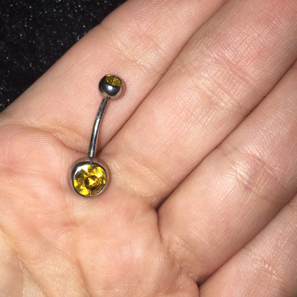 Belly button ring